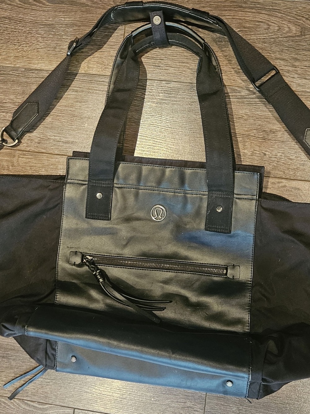 lululemon Urban Oasis Tote – Black – Yoga / Gym / Workout Bag